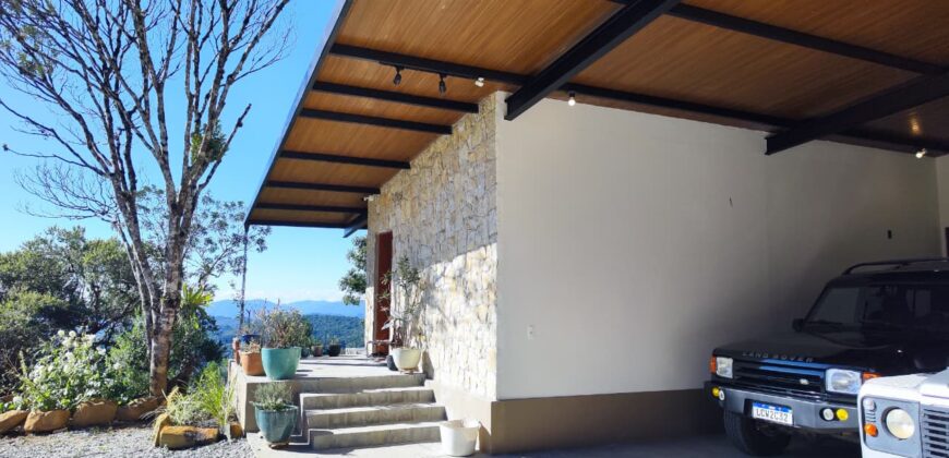 Casa á venda no condomínio Amigos do Rancho