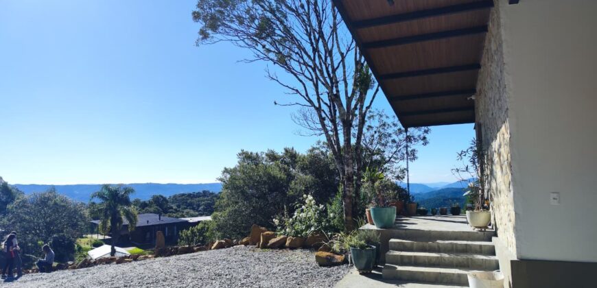 Casa á venda no condomínio Amigos do Rancho