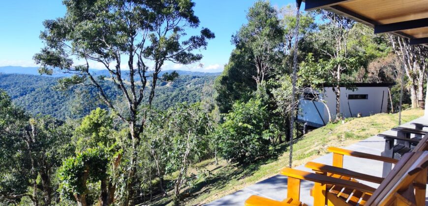 Casa á venda no condomínio Amigos do Rancho