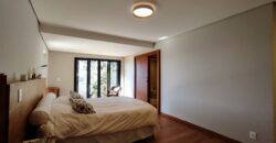 Casa á venda no condomínio Amigos do Rancho