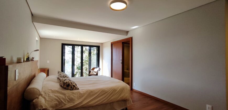 Casa á venda no condomínio Amigos do Rancho