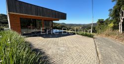 CASA EM MEIO À NATUREZA NO CONDOMÍNIO PALO ALTO – TAQUARAS