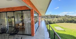 CASA EM MEIO À NATUREZA NO CONDOMÍNIO PALO ALTO – TAQUARAS
