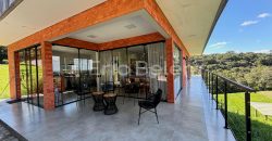 CASA EM MEIO À NATUREZA NO CONDOMÍNIO PALO ALTO – TAQUARAS