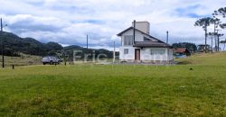 Residência no Condomínio Rural Bella Serra, com dois terrenos – Racho Queimado – SC – BS4445