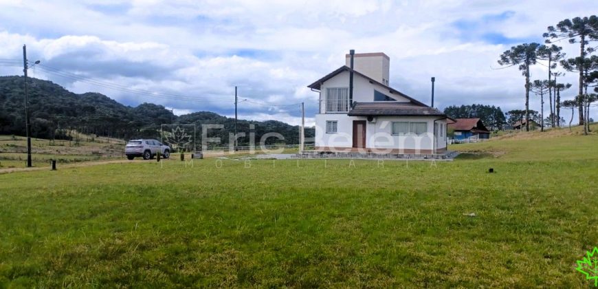 Residência no Condomínio Rural Bella Serra, com dois terrenos – Racho Queimado – SC – BS4445