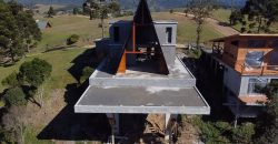 Casa estilo chalé à venda – Condomínio Costa da serra
