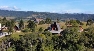 Casa estilo chalé à venda – Condomínio Costa da serra